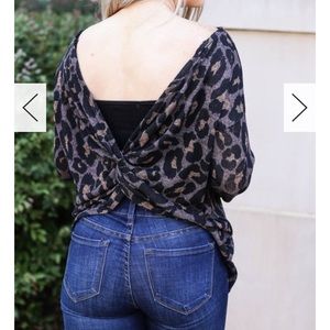 Twist back sweater from boutique, NWT